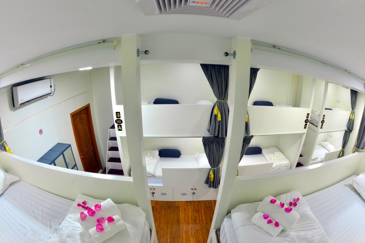 Backpacker Hostel (Adults Only) Rangoon Buitenkant foto